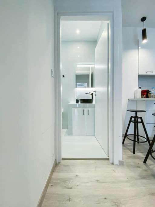 Syntagma Square, 60Sqm Platinum Suite Афины Экстерьер фото