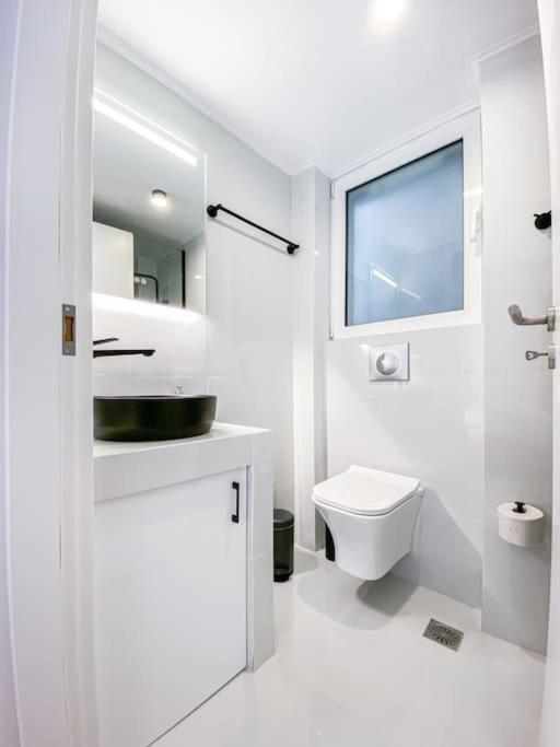 Syntagma Square, 60Sqm Platinum Suite Афины Экстерьер фото