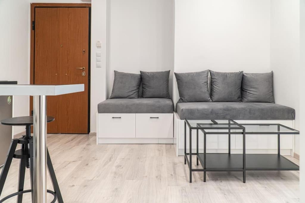 Syntagma Square, 60Sqm Platinum Suite Афины Экстерьер фото